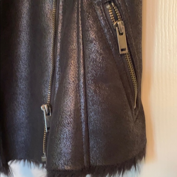 Faux leather vest - Picture 3 of 4